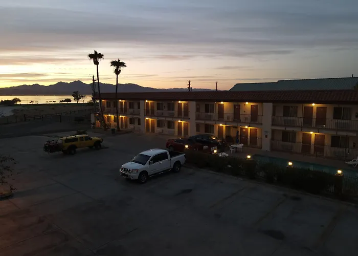 Sway Havasu Motel 3*