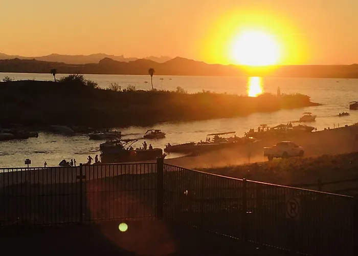Sway Havasu Motel