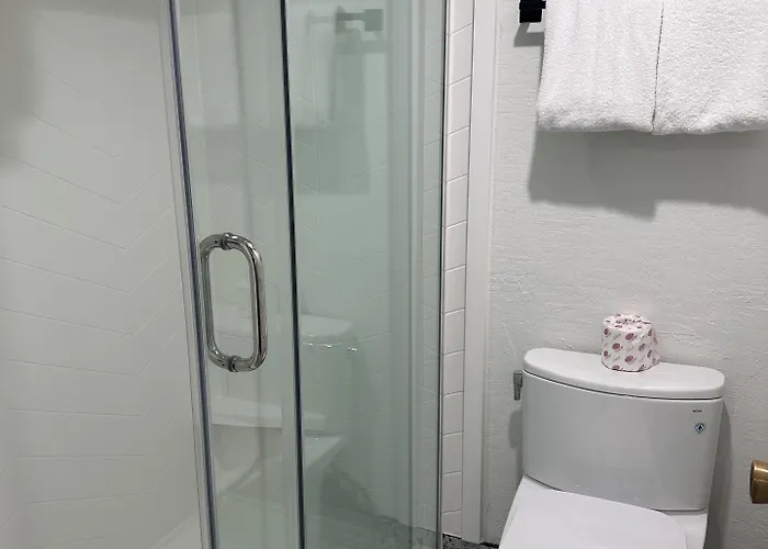 Sway Havasu Motel 3*